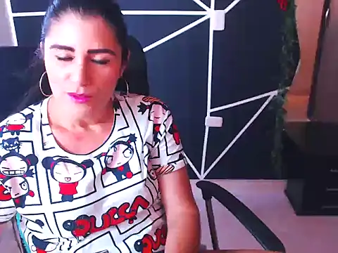 LUCY LI online show from 03/03/25, 06:22