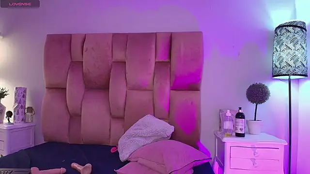 SweetBonniie online show from 09/19/25, 11:22