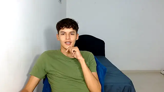 satisfactionx22 online show from 03/05/25, 02:57