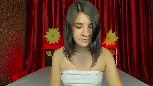  Polly Love  online show from 11/24/25, 07:08