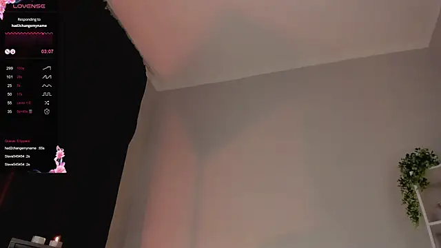 Snapshot of Lili_Roze_ chatting on 01/08/25, 02:46 Lili Roze online show from 01/08/25, 02:46