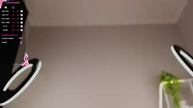 Snapshot of Lili_Roze_ chatting on 01/31/25, 12:39 Lili Roze online show from 01/31/25, 12:39