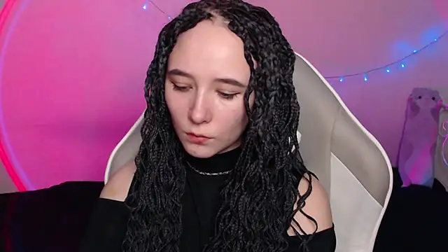Snapshot of Robin_yourss chatting on 01/17/25, 08:11 Robin yourss online show from 01/17/25, 08:11
