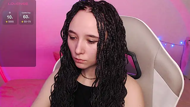 Snapshot of Robin_yourss chatting on 03/22/25, 10:17 Robin yourss online show from 03/22/25, 10:17