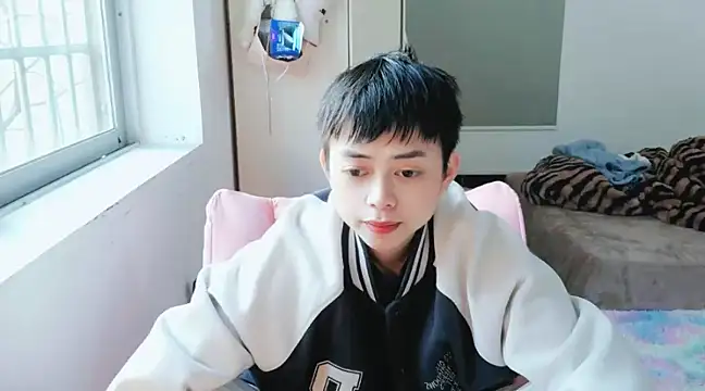 FFFFZ189 online show from 01/13/25, 08:37