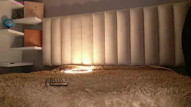 Megan mooree  online show from 02/25/26, 12:37