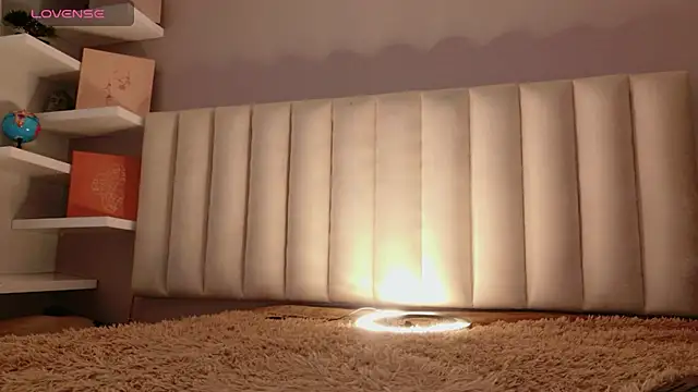 Megan mooree  online show from 04/22/26, 12:28