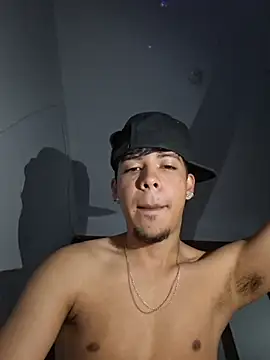 Snapshot of Elputas chatting on 07/30/26, 01:32 Elputas online show from 07/30/26, 01:32