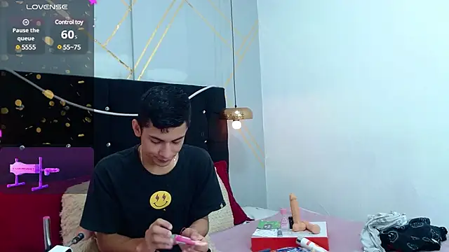 Oliver king sex online show from 01/04/25, 04:54