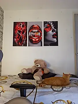 Antonella2 m online show from 11/25/25, 05:02