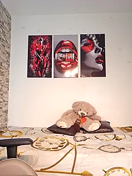 Antonella2 m online show from 04/28/26, 01:05