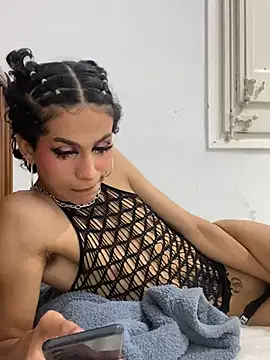 Snapshot of Abby_bella09 chatting on 12/10/24, 03:44 Abby bella09 online show from 12/10/24, 03:44