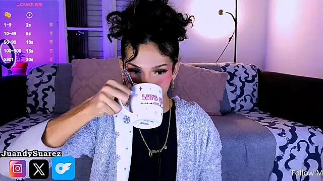 Snapshot of Abby_bella09 chatting on 11/23/25, 06:35 Abby bella09 online show from 11/23/25, 06:35