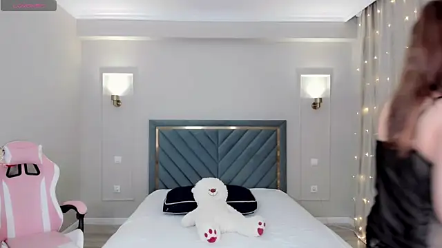 oxxx me online show from 12/27/24, 12:50