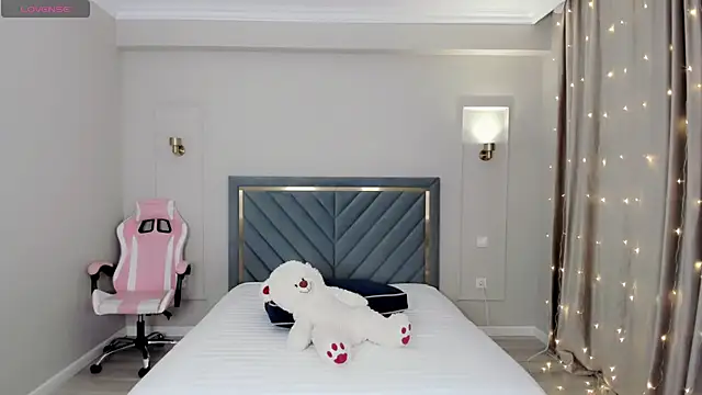 oxxx me online show from 01/10/25, 05:45