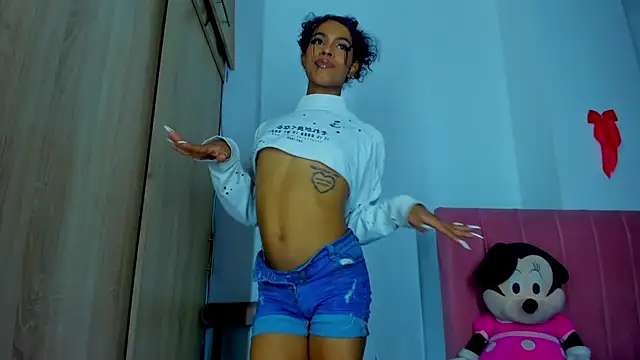 bloom444 online show from 12/17/24, 10:01