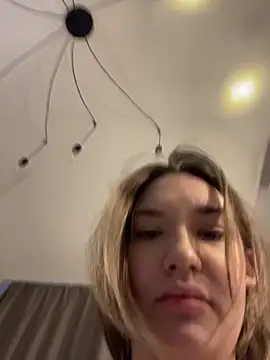 Holly Molii online show from 03/18/26, 12:25