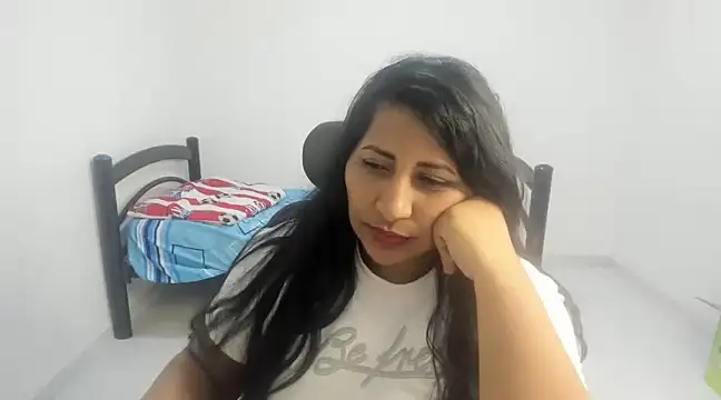 Snapshot of nikol_sexy39 chatting on 01/12/25, 02:03 nikol sexy39 online show from 01/12/25, 02:03