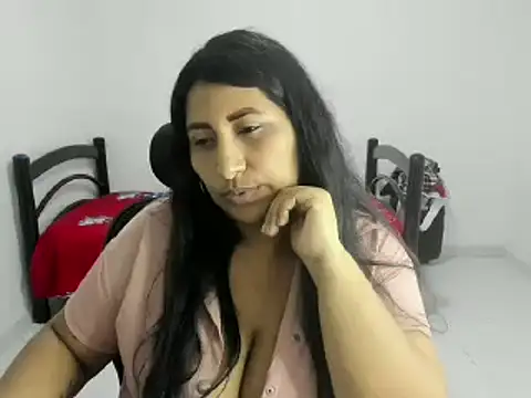 Snapshot of nikol_sexy39 chatting on 02/23/25, 03:13 nikol sexy39 online show from 02/23/25, 03:13