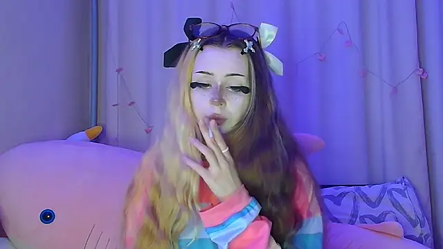 suemeow online show from 10/13/25, 11:16