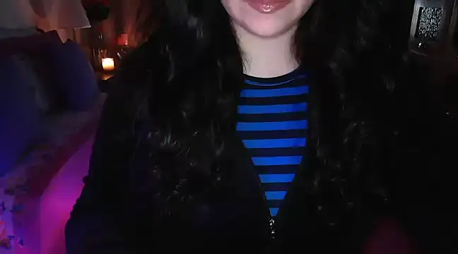 Snapshot of CronacaErotica chatting on 01/19/25, 04:14 CronacaErotica online show from 01/19/25, 04:14