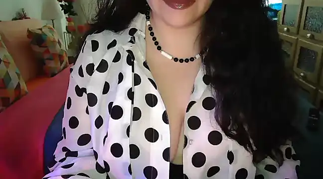 Snapshot of CronacaErotica chatting on 02/27/25, 03:05 CronacaErotica online show from 02/27/25, 03:05