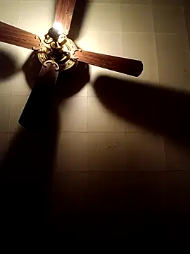 Snapshot of RobStrokes215 chatting on 12/18/24, 07:26 RobStrokes215 online show from 12/18/24, 07:26