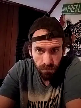 Snapshot of RobStrokes215 chatting on 12/23/24, 01:03 RobStrokes215 online show from 12/23/24, 01:03