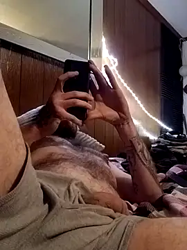 Snapshot of RobStrokes215 chatting on 12/26/24, 10:37 RobStrokes215 online show from 12/26/24, 10:37