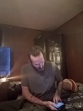 Snapshot of RobStrokes215 chatting on 02/05/25, 02:08 RobStrokes215 online show from 02/05/25, 02:08