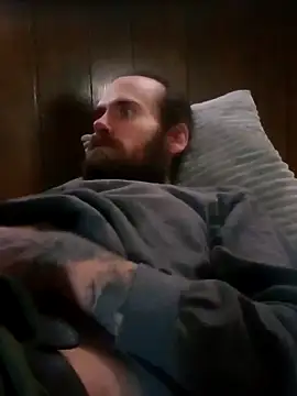 Snapshot of RobStrokes215 chatting on 02/17/25, 09:52 RobStrokes215 online show from 02/17/25, 09:52