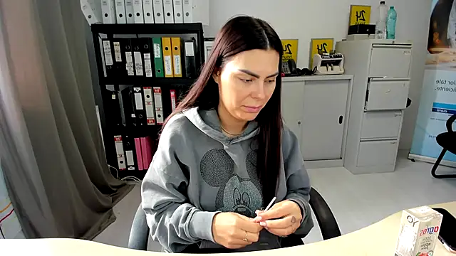 kilenyapatrice online show from 10/14/25, 10:16