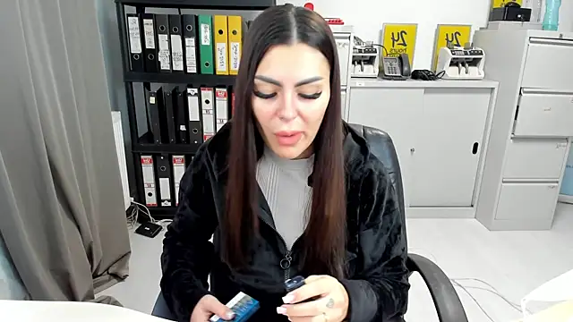 kilenyapatrice online show from 11/08/25, 12:38