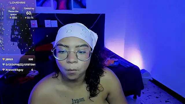 Snapshot of im_angels77 chatting on 02/23/25, 02:40 im angels77 online show from 02/23/25, 02:40