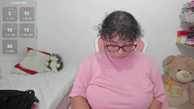 Snapshot of im_angels77 chatting on 10/09/25, 01:14 im angels77 online show from 10/09/25, 01:14