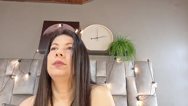 JaylaScott   online show from 04/12/26, 11:48