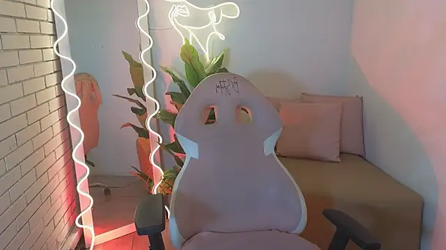 Snapshot of hina_tay chatting on 12/07/24, 04:09 hina tay online show from 12/07/24, 04:09