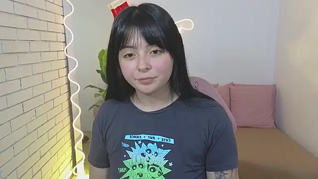 Snapshot of hina_tay chatting on 12/29/24, 04:38 hina tay online show from 12/29/24, 04:38