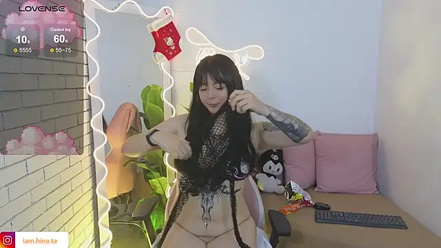 Snapshot of hina_tay chatting on 12/29/24, 07:39 hina tay online show from 12/29/24, 07:39