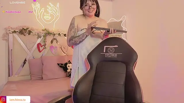 Snapshot of hina_tay chatting on 01/07/26, 07:11 hina tay online show from 01/07/26, 07:11