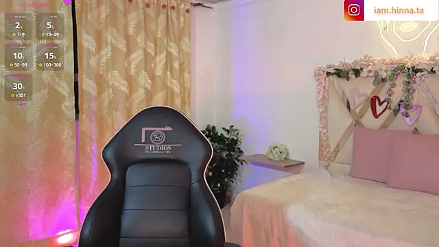 Snapshot of hina_tay chatting on 02/08/26, 03:21 hina tay online show from 02/08/26, 03:21