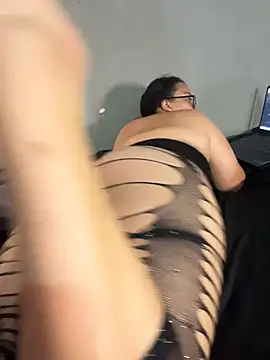 Snapshot of alexxaa96 chatting on 12/03/25, 05:00 alexxaa96 online show from 12/03/25, 05:00