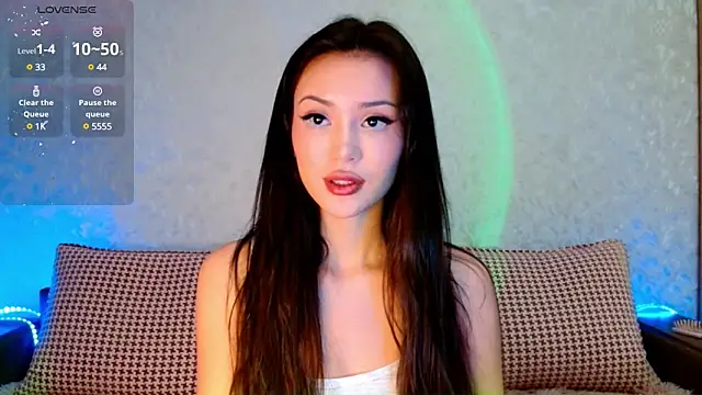 Min Jee  online show from 03/22/25, 04:37