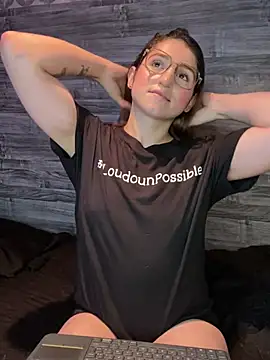 Snapshot of kamel-ayesha chatting on 12/19/24, 12:23 kamel-ayesha online show from 12/19/24, 12:23