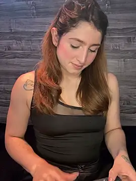 Snapshot of kamel-ayesha chatting on 01/02/25, 01:40 kamel-ayesha online show from 01/02/25, 01:40