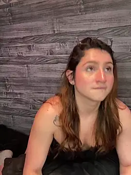 Snapshot of kamel-ayesha chatting on 01/04/25, 05:37 kamel-ayesha online show from 01/04/25, 05:37