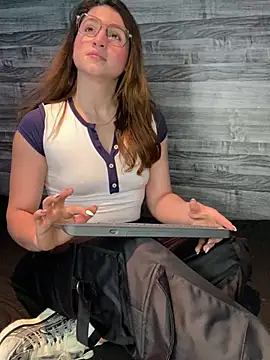 Snapshot of kamel-ayesha chatting on 01/06/25, 02:47 kamel-ayesha online show from 01/06/25, 02:47