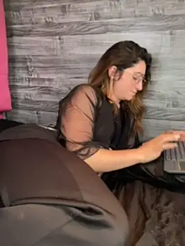 Snapshot of kamel-ayesha chatting on 01/07/25, 06:45 kamel-ayesha online show from 01/07/25, 06:45