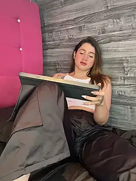 Snapshot of kamel-ayesha chatting on 01/15/25, 07:01 kamel-ayesha online show from 01/15/25, 07:01