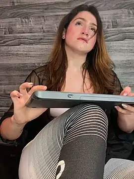 Snapshot of kamel-ayesha chatting on 01/16/25, 06:37 kamel-ayesha online show from 01/16/25, 06:37